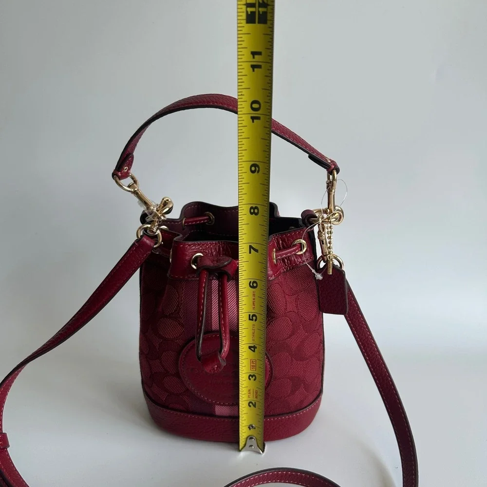 Coach Dempsey 15 Apple Red Jacquard Leather‎ Bucket Bag Excellent